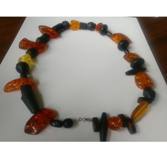 🇨🇦 Artisan genuine amber and wood chunky necklace - Picture 5 of 7